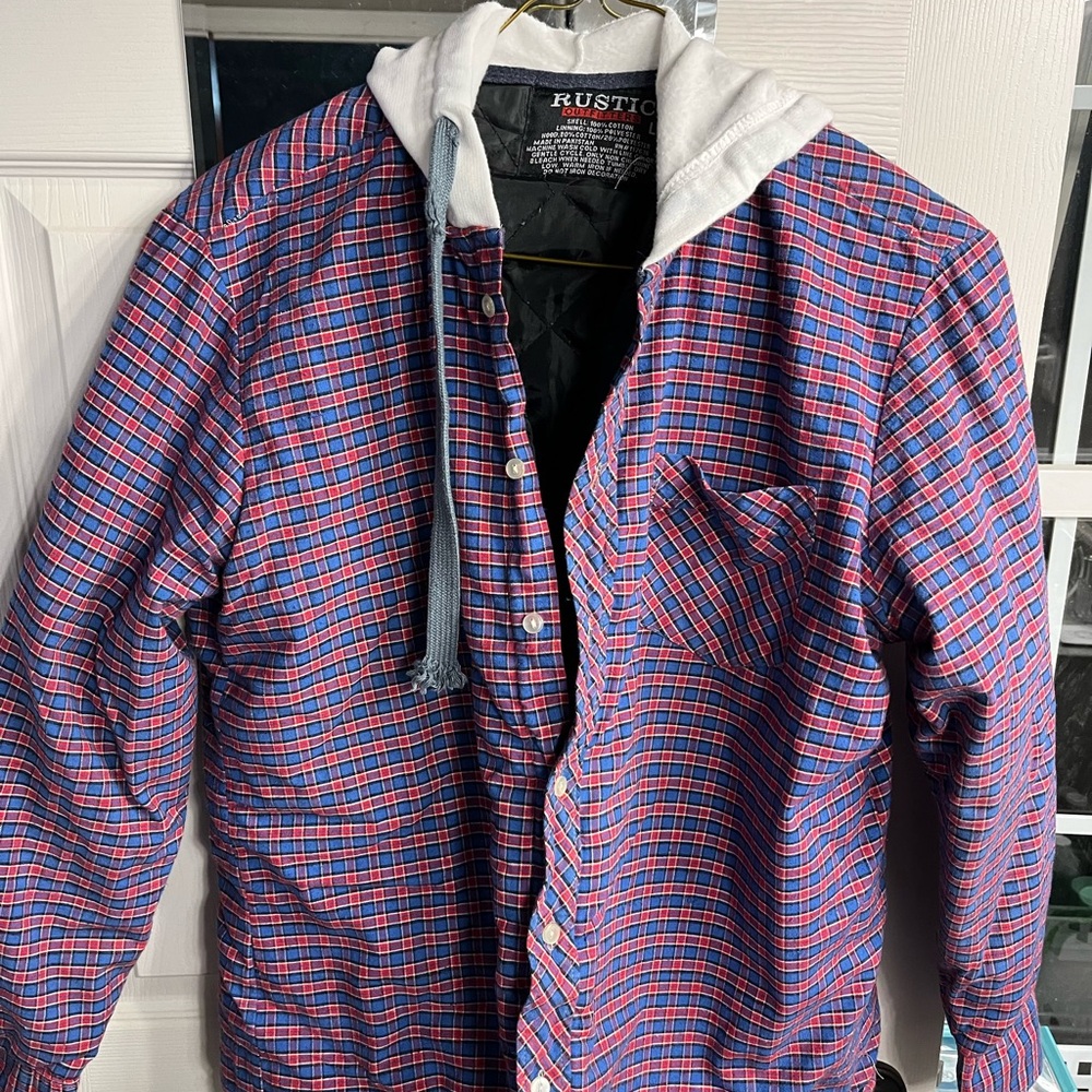Men’s Rustic Outfitters hooded shacket size large.